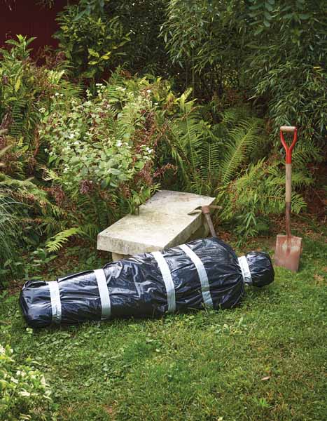 5-Foot Inflatable Body with Black Body Bag Halloween Prop
